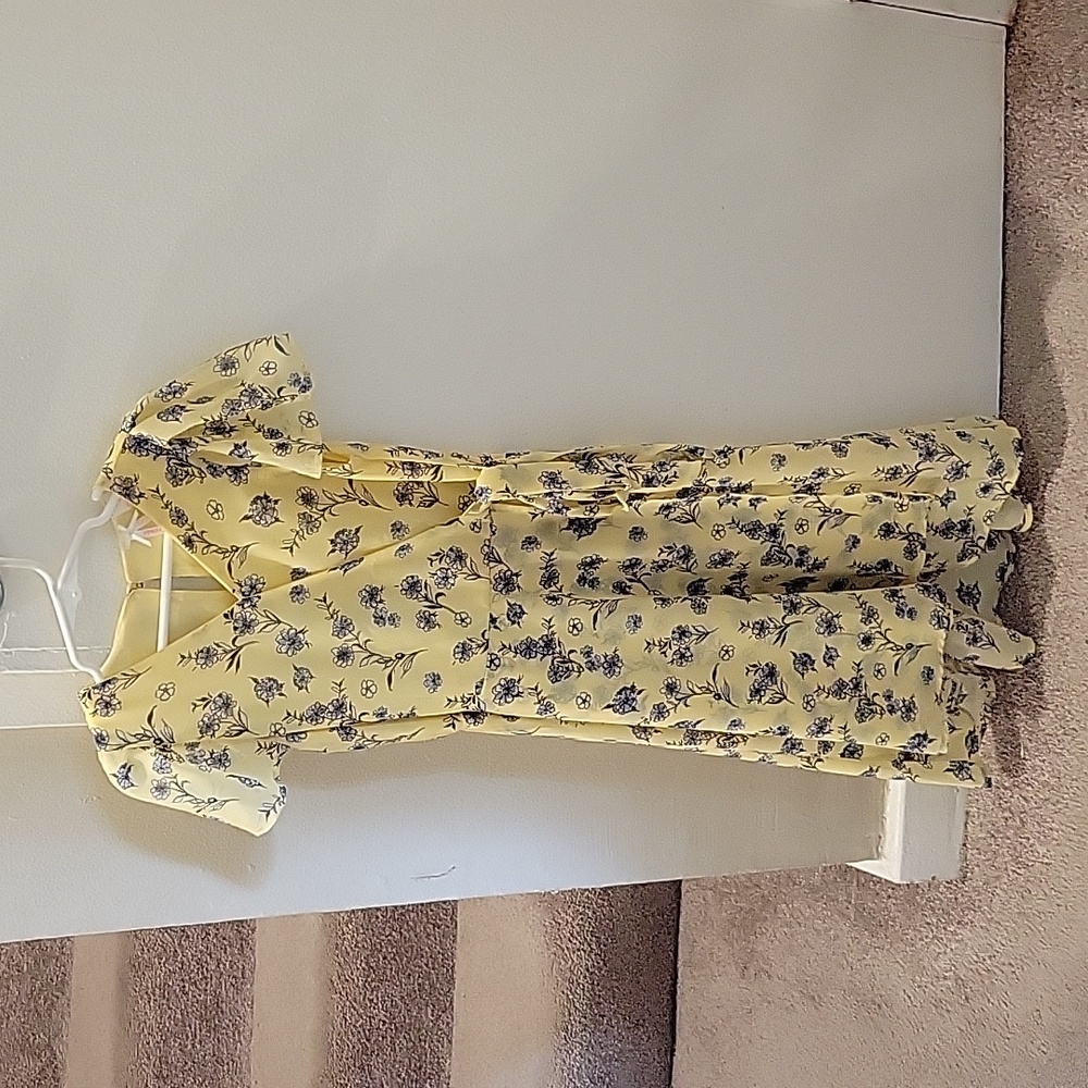 Floral design dress for girl